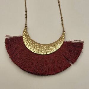 Maroon Fring Necklace  